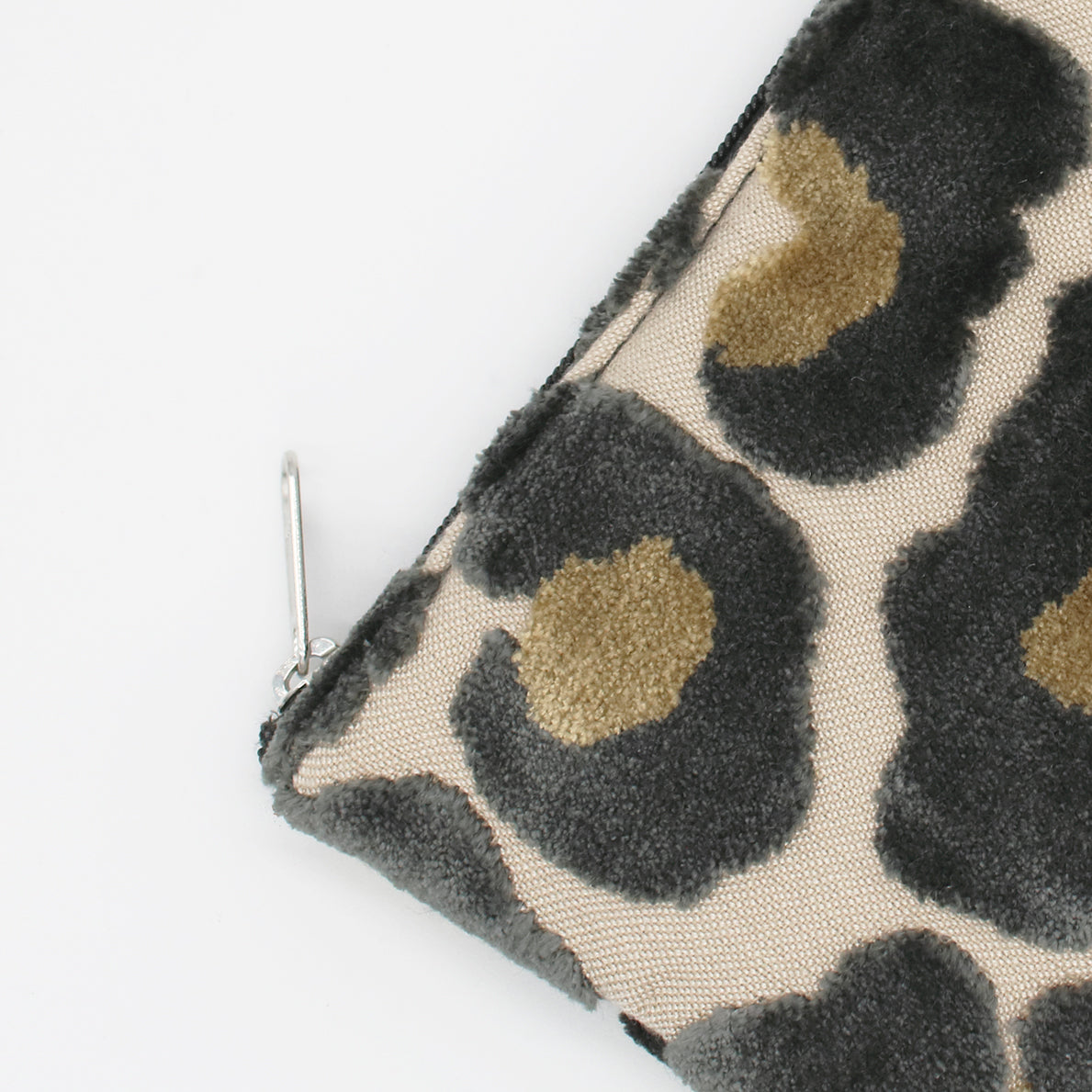 Essential Pouch Malindi (Unidades limitadas)