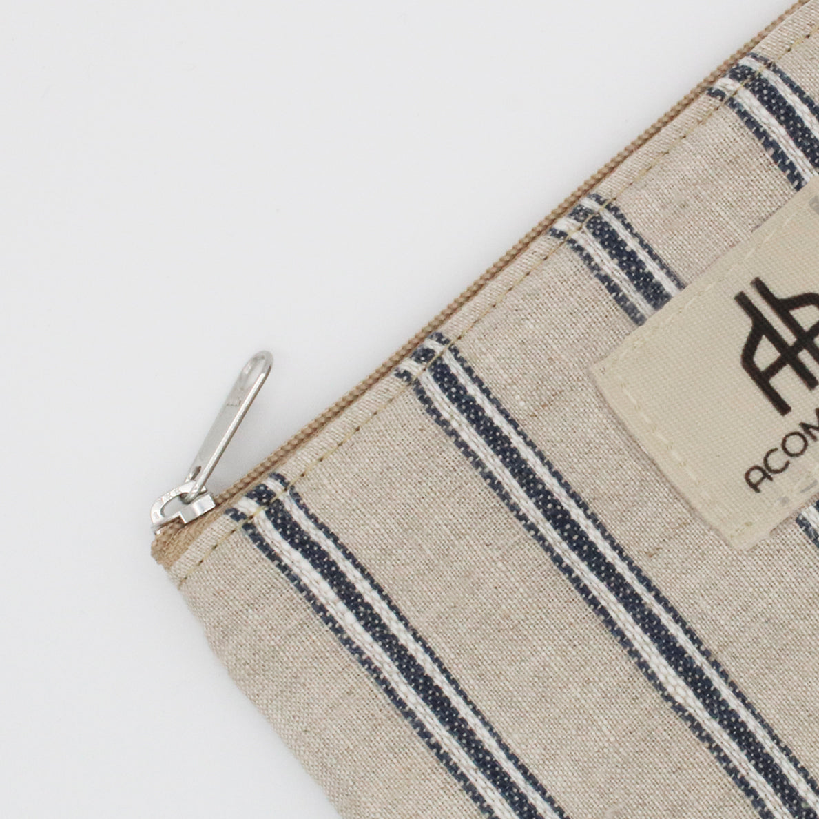 Essential Pouch Bever