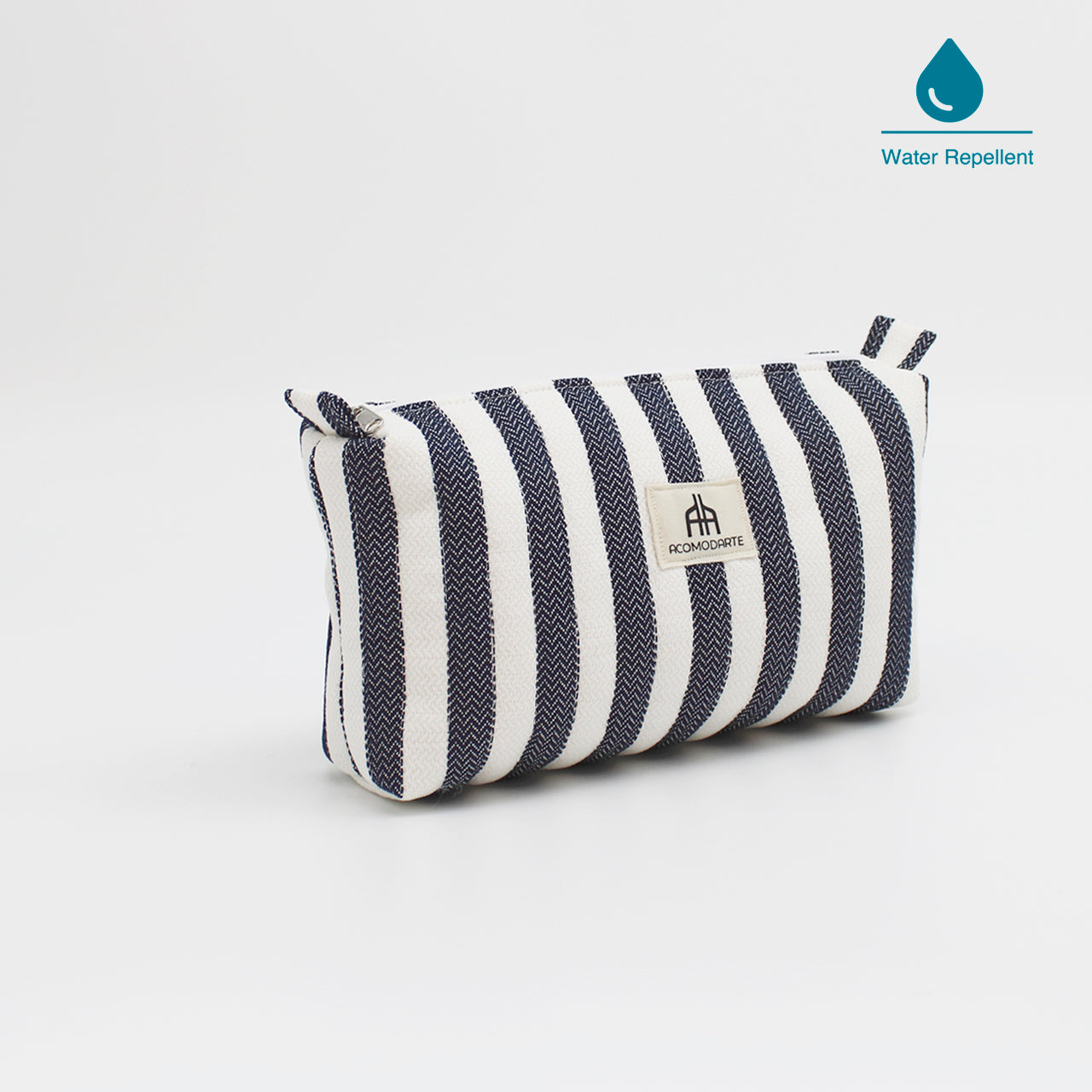 Bolsa de maquillaje acolchada Costa Nova