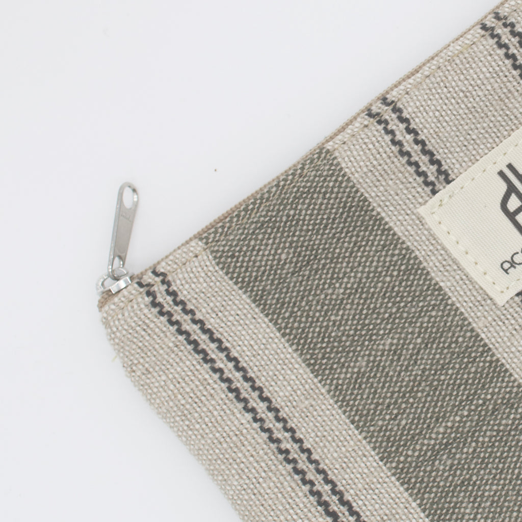 Essential Pouch Atlas Musgo