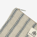 Essential Pouch acolchado Flandes Navy