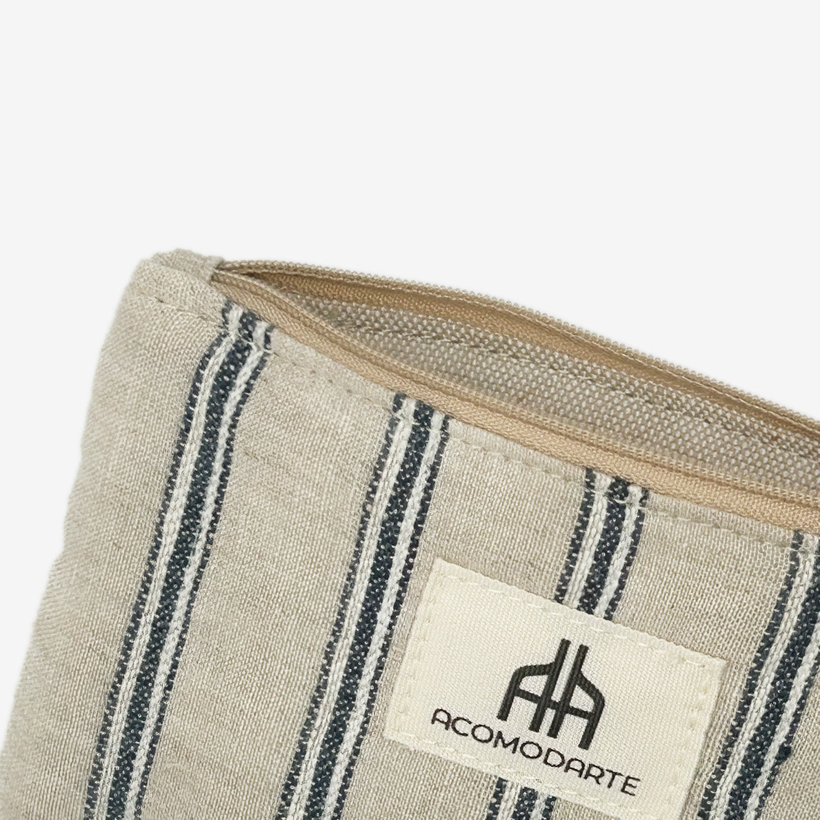 Essential Pouch acolchado Flandes Navy